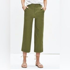 Madewell stretch canvas wide leg cropped pants.